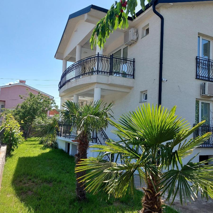 Villa Bratislava Demir Kapija Ngoại thất bức ảnh