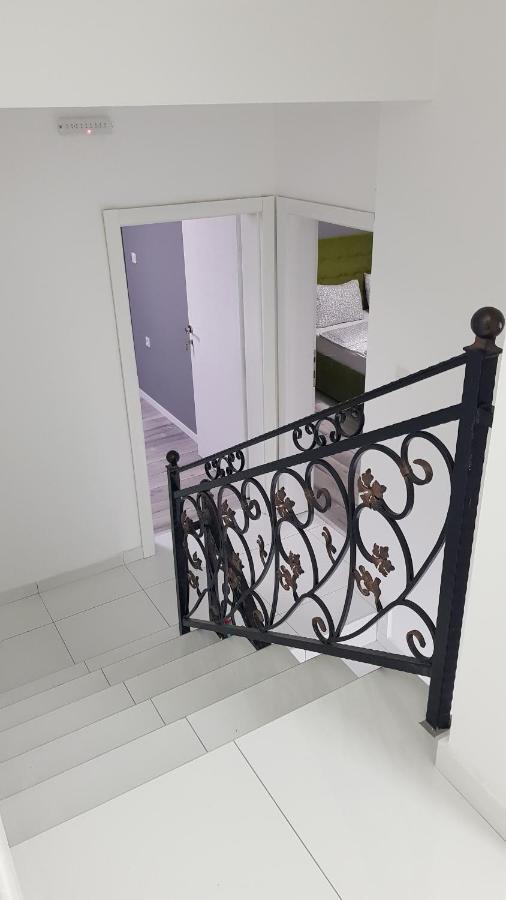 Villa Bratislava Demir Kapija Ngoại thất bức ảnh